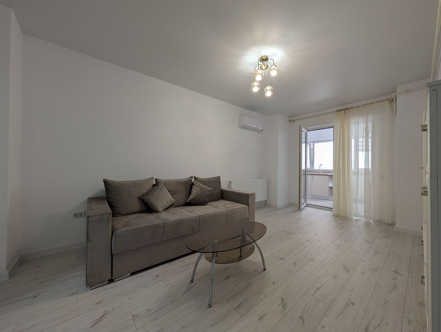 Apartament nou, 2 camere, mobilat/utilat premium + parcare subterană - Poză 3