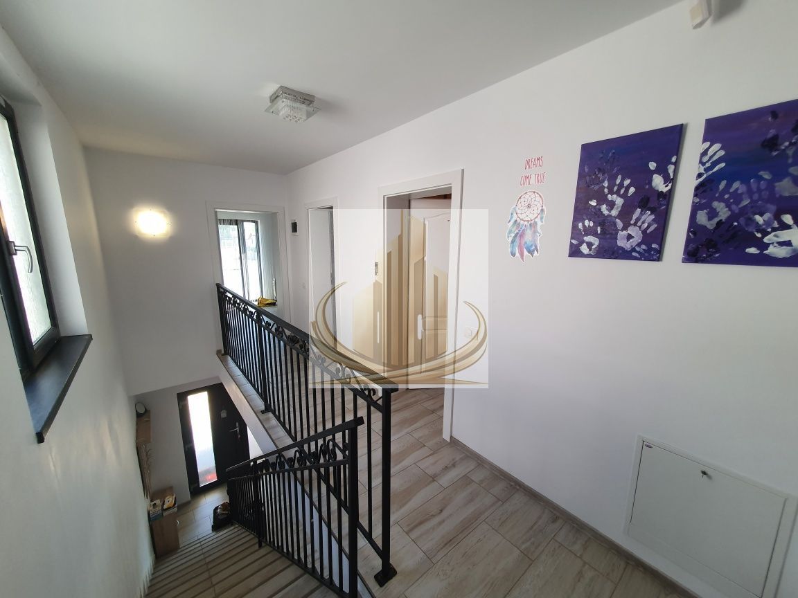 Casă modernă cu teren generos și garaj – Dumbrăvița - Poză 4