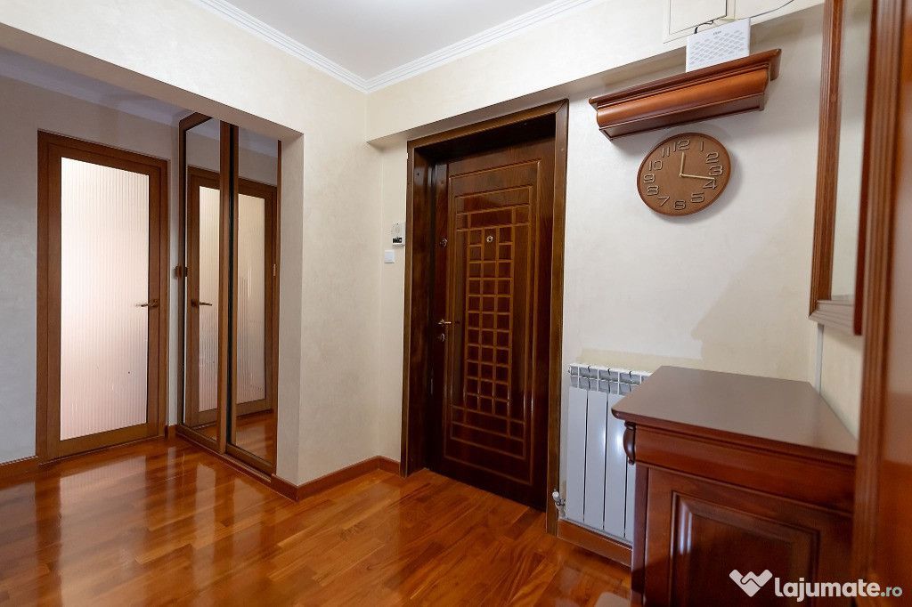 Aparament 3 camere, Piata centrala - Poză 6