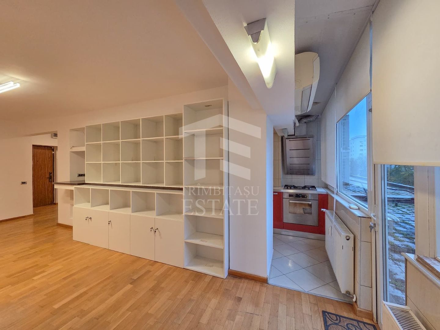 Apart 3 camere birouri stradal Bulevardul Unirii colt Nerva Traian - Poză 5