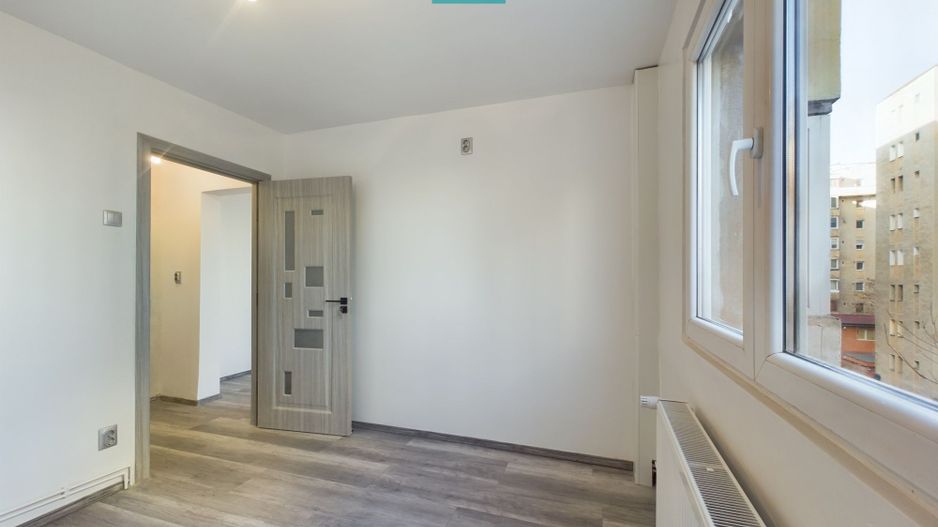 Apartament 3 camere pe str Hateg in Vlaicu - Poză 5