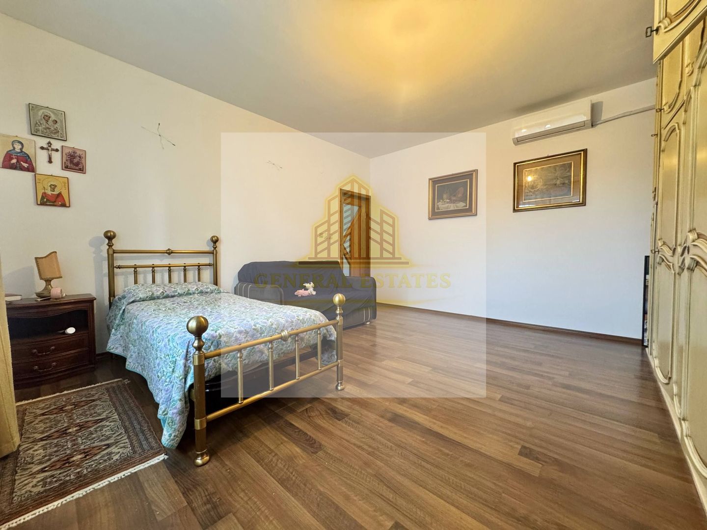 Vânzare Casă  D+P+E - 230 m.p. - Bucium - Poză 12