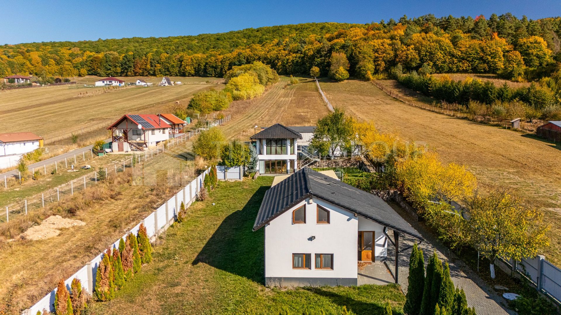 Casă 4 camere, garaj, foișor, grajd, 6000mp teren lângă padure - Poză 26
