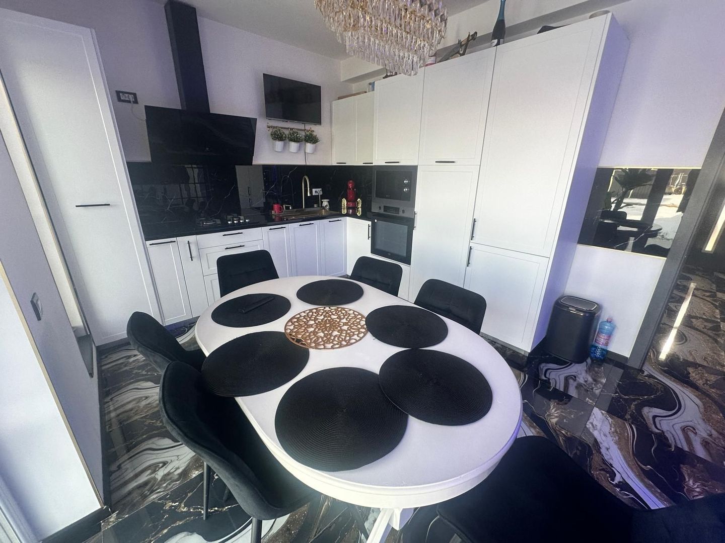 CASA INDIVIDUALA MOBILATA, TOATE UTILITATIE, CURTE 400 MP, COMISION 0% - Poză 2