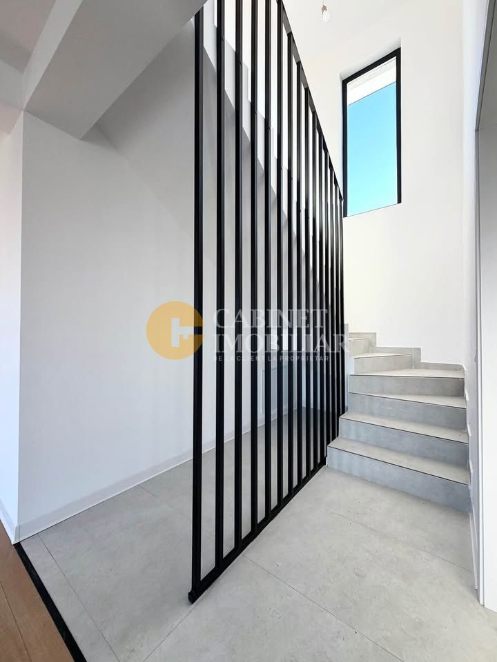 Casa individuala Vorovesti - Finalizata - 4 camere 2 bai - Poză 8