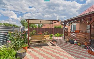 Casă spațioasă cu grădină în Topolovățu Mare - Poză 22