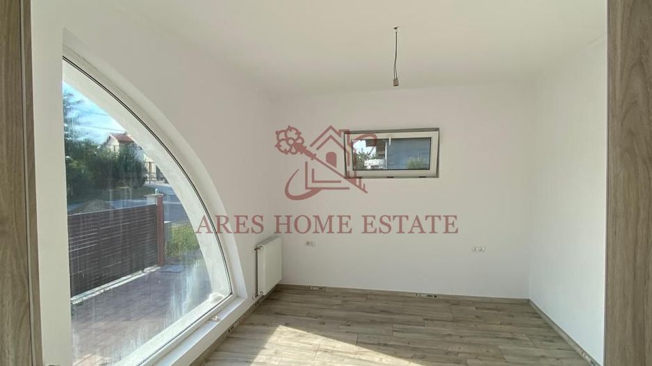 Casă 5 camere, 2 niveluri, intrări și utilități separate – Șag - Poză 9