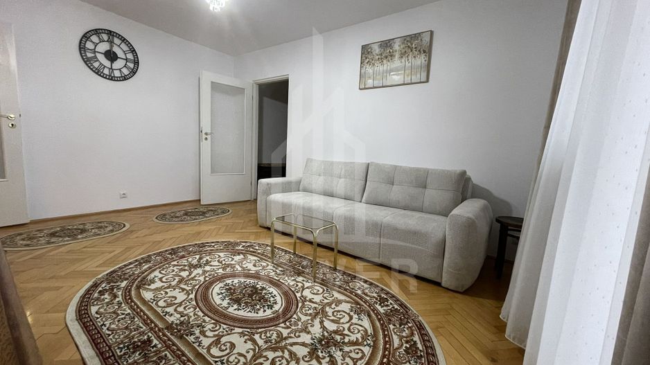 Apartament cu 3 camere de închiriat - Bulevardul Mihai Viteazu - Poză 1