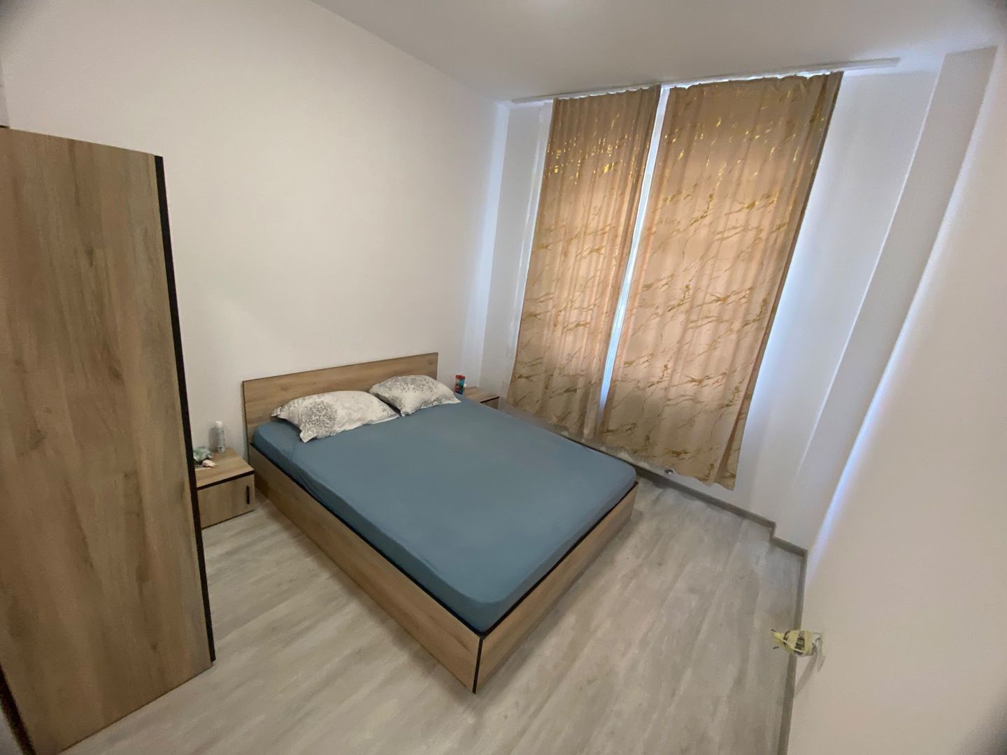 De vanzare apartament 2 camere+ loc de parcare MD3 - Poză 1