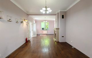 De închiriat: vilă interbelică - stradal - Berzei-190 mp utili - Curte - Poză 7
