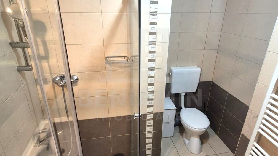 2 Camere - Decomandat - 79mp - Mobilat - Centrala - Etaj 3 - Ghimbav - Poză 6