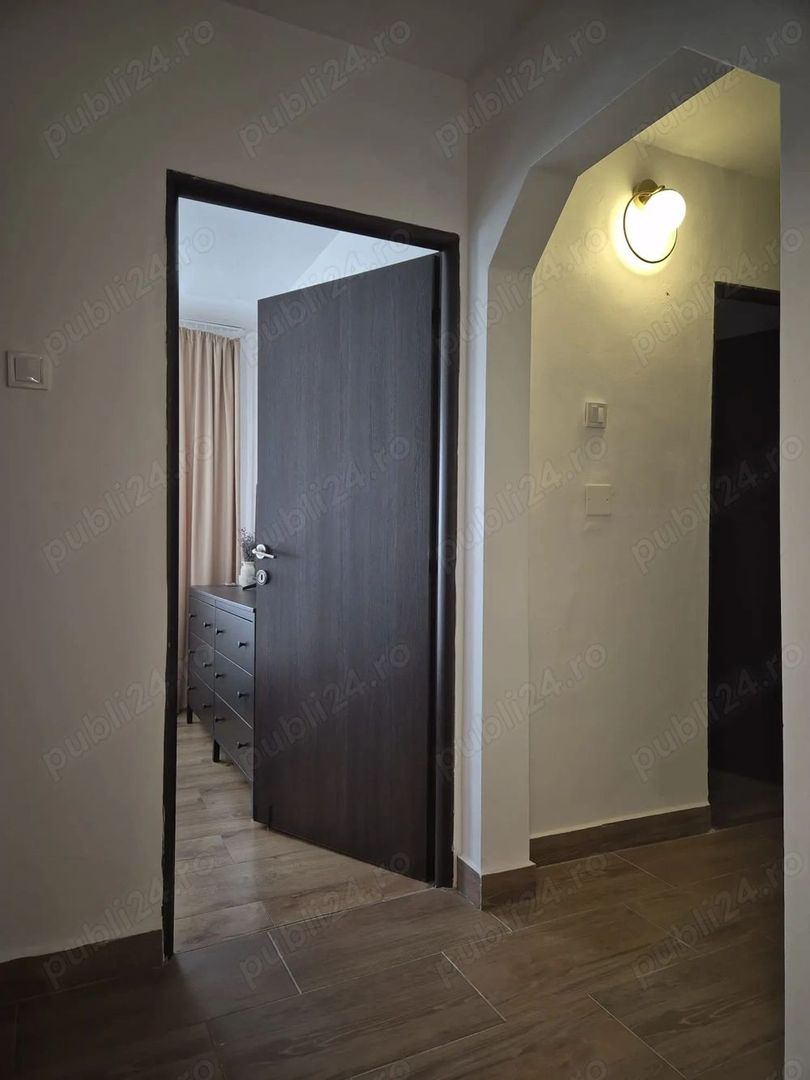 3 camere  renovat 74mp Complexul Studentesc - Poză 4