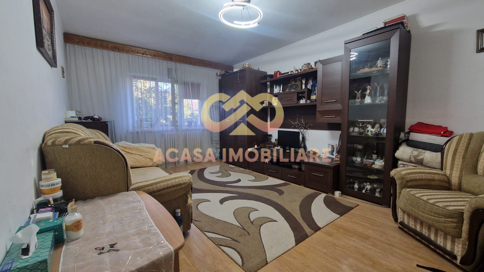 APARTAMENT 3 CAMERE CANTA   72mp - Poză 1