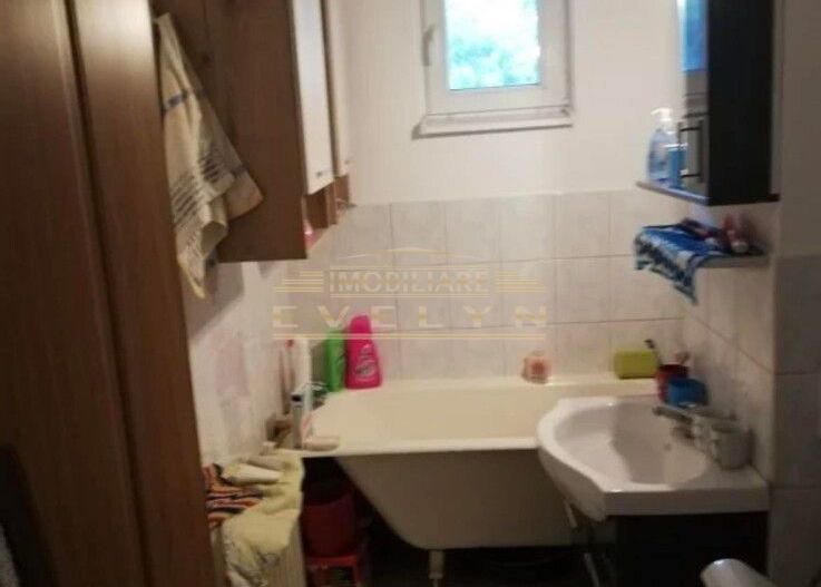 Apartament 4 camere de vanzare , zona Parcul Mihai Eminescu - Poză 6