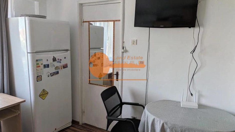 Garsoniera in zona Gorjului la 5 minute de metrou - Poză 2