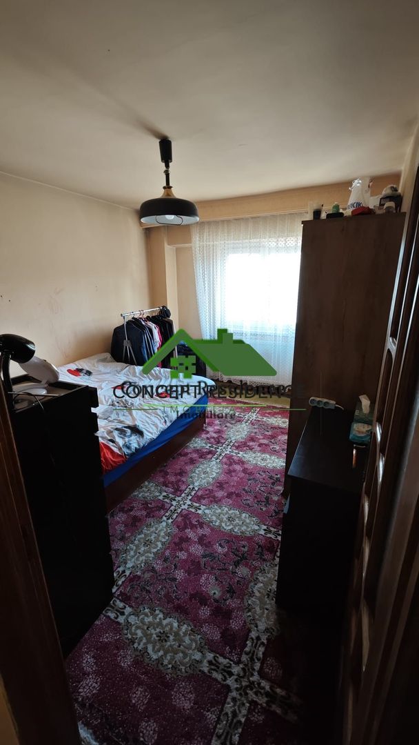 Vand apartament 4 camere, Republicii zona Liceul Sportiv - Poză 12