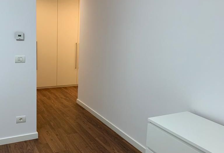 Apartament in vila cu curte  Dumbravita - Poză 15