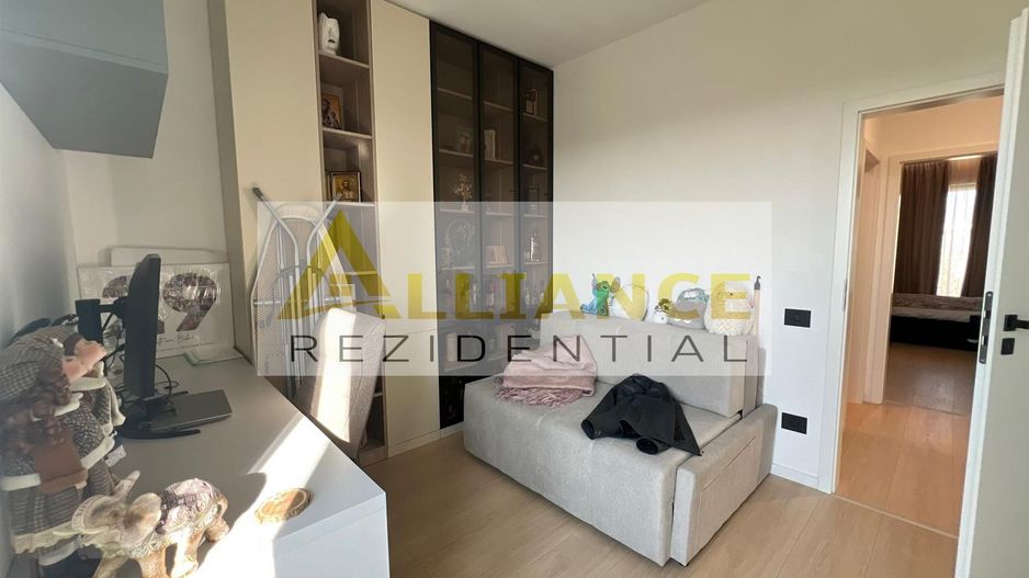 Casa individuala - 4 camere - 2 bai - la 10 min de RATB - Poză 13
