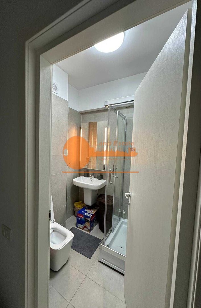 Vanzare 3 camere ( bloc 2020-loc parcare subteran inclus- vedere lac ) - Poză 4