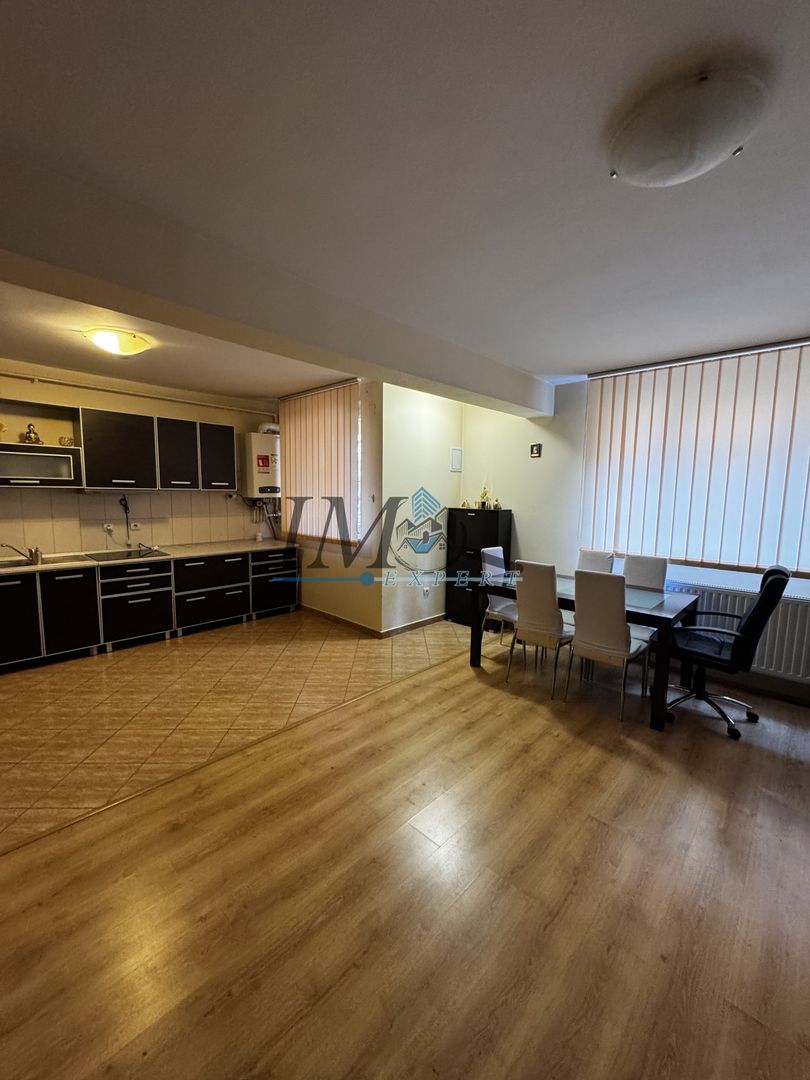 Apartament cu 3 camere de vânzare în Alba Iulia zona Tolstoi - Poză 1