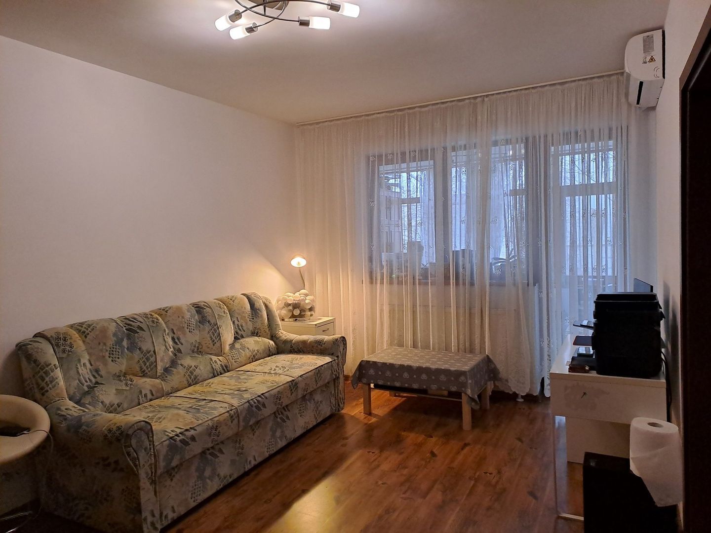 APARTAMENT PARTIAL MOBILAT ZONA VIILOR - Poză 1