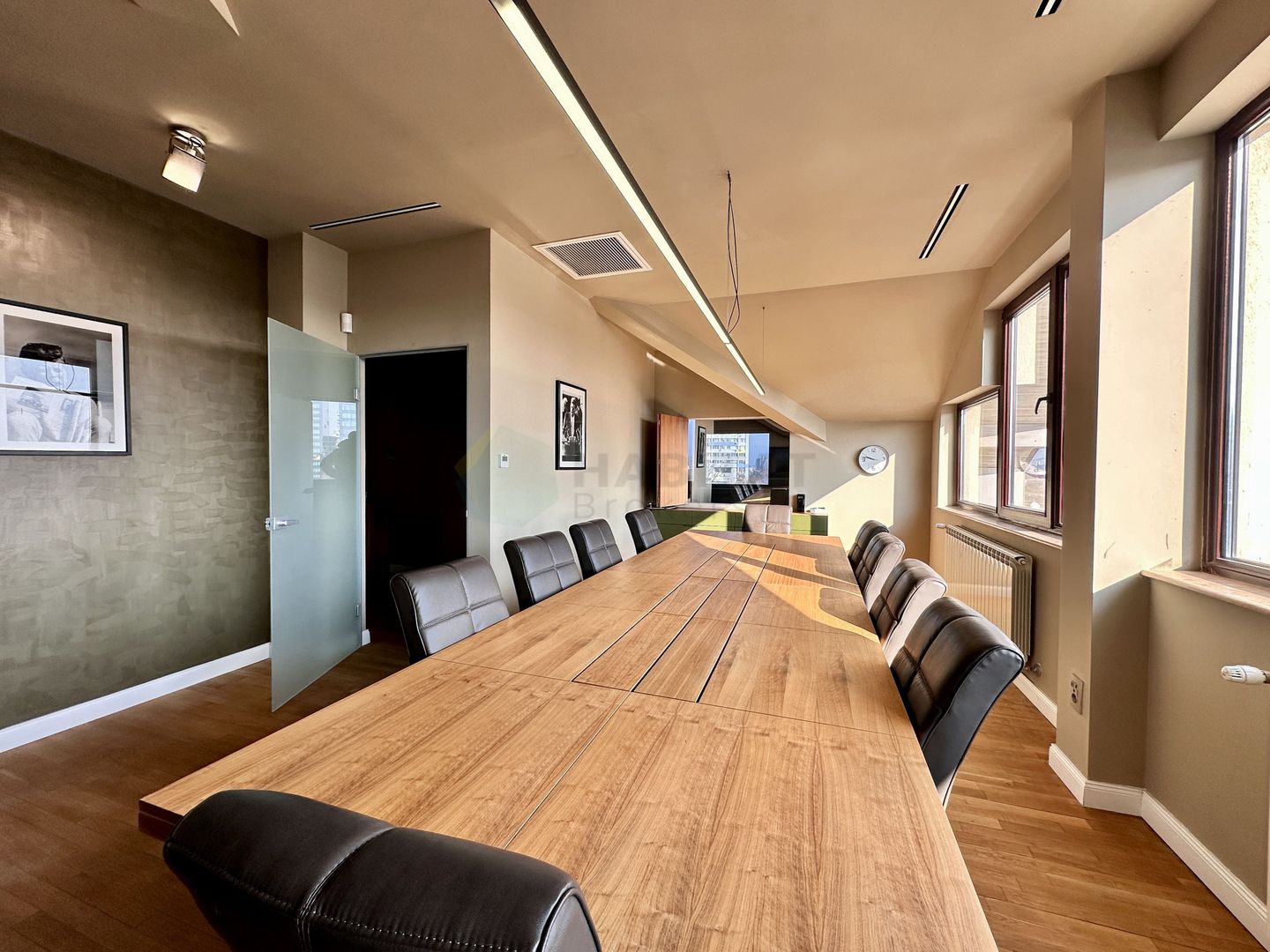 Spațiu office premium, discret - Poză 2