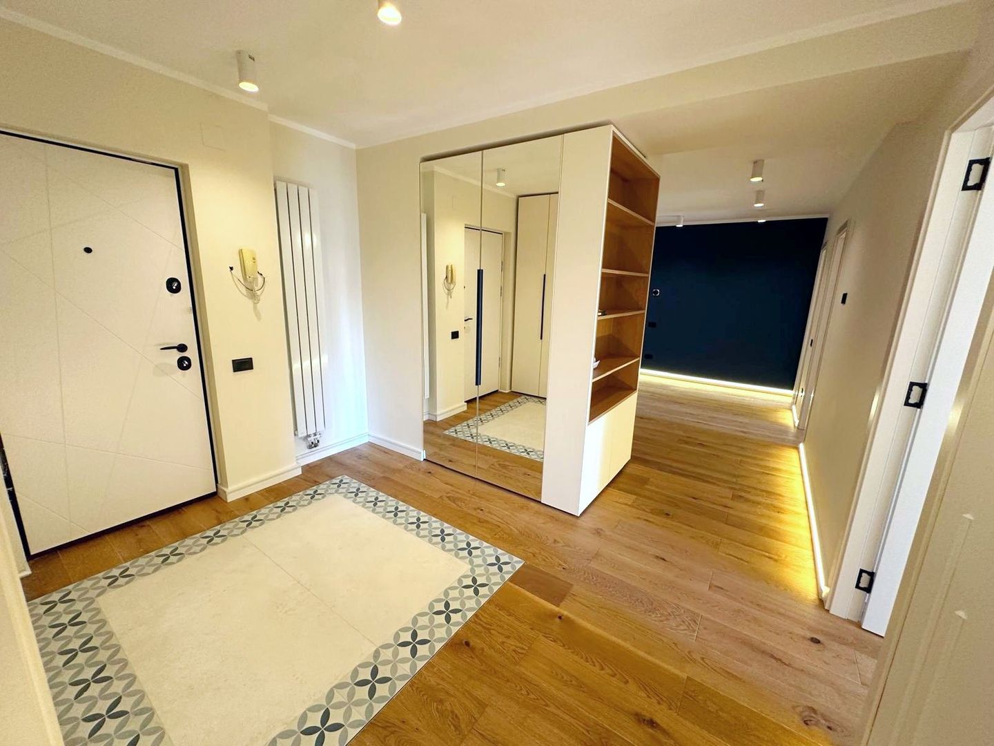 AVIATORILOR, apartament 4 camere Lux, aflat la prima inchirere - Poză 18