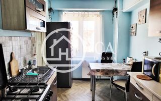 Apartament 3 camere de vânzare- Zona Centrală - Poză 4