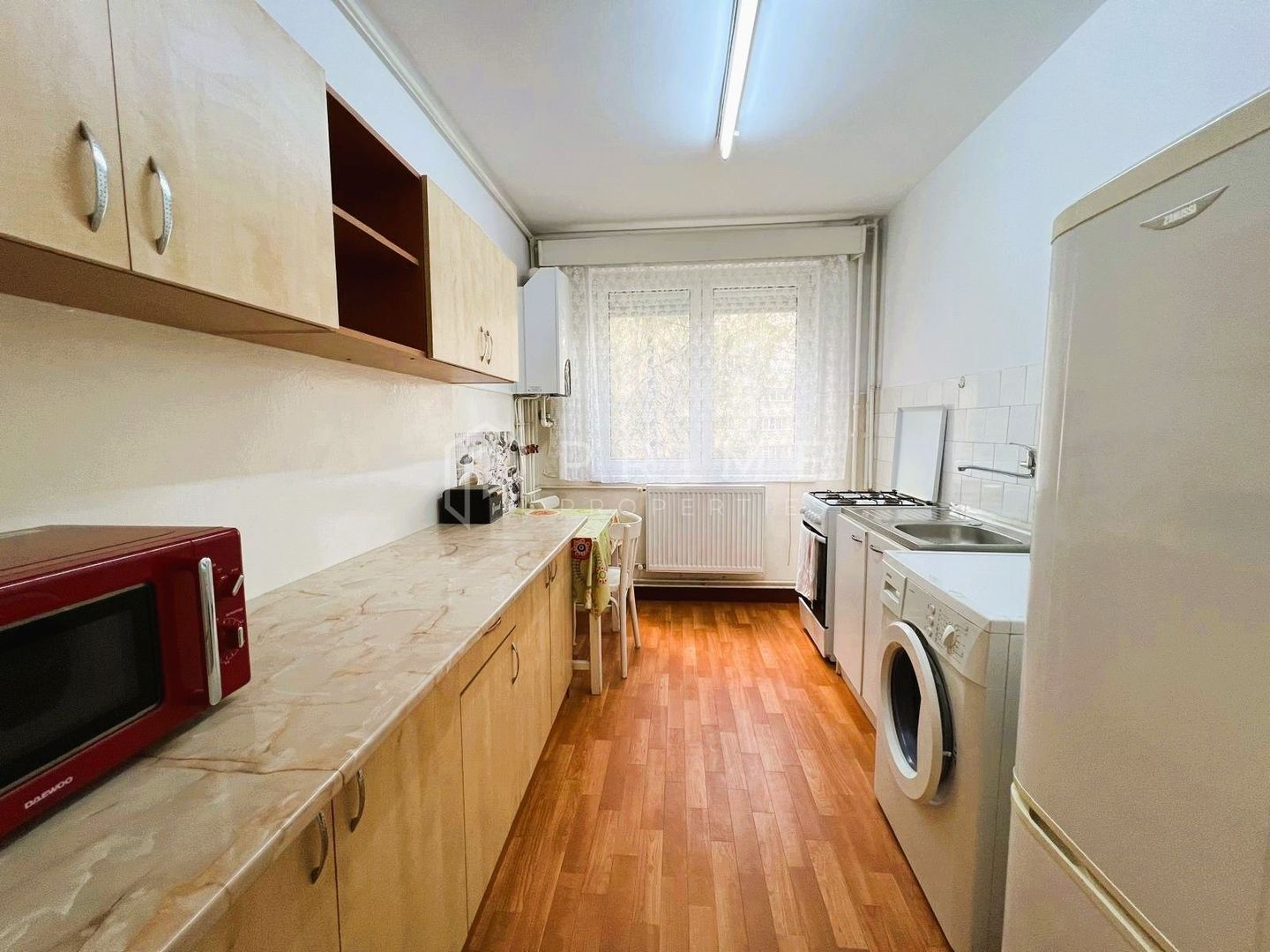 Apartament 2 camere | Aleea Carpați | Etaj 1 | Balcon 9 mp - Poză 1