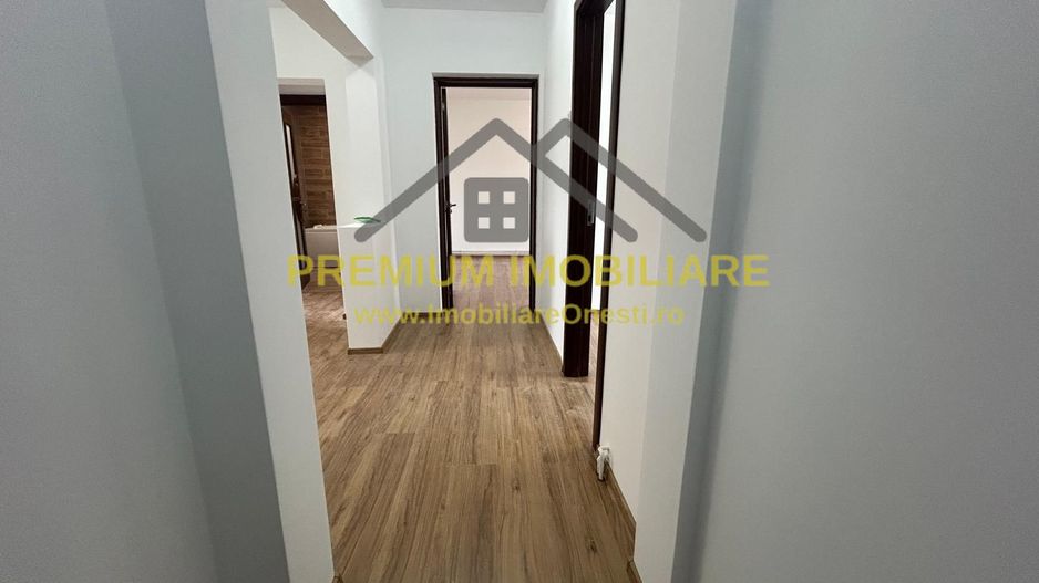 Apartament 3 camere  2 băi | renovat 2025 | parcare - Poză 5
