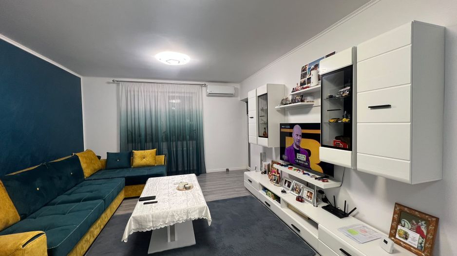 Apartament 3 camere,  decomandat - Poză 2