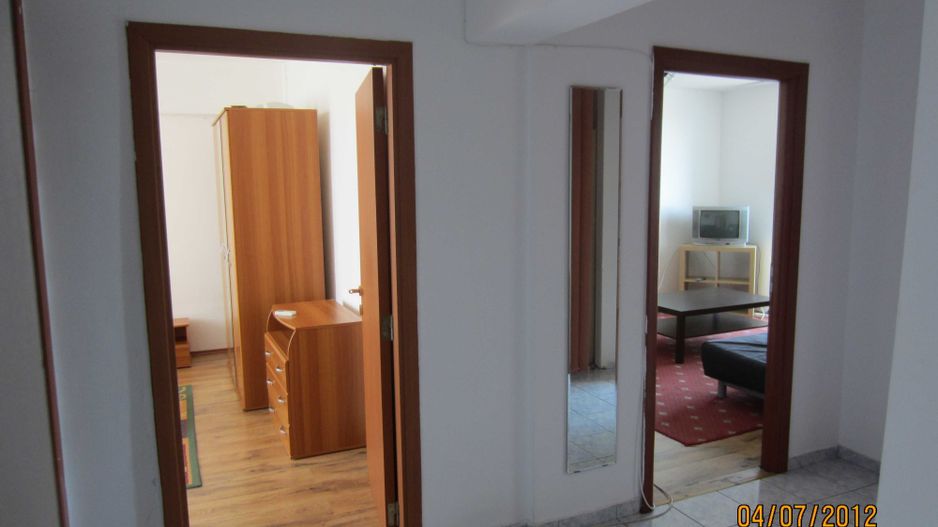 proprietar 2 camere decomandat Obor langa metrou - Poză 7