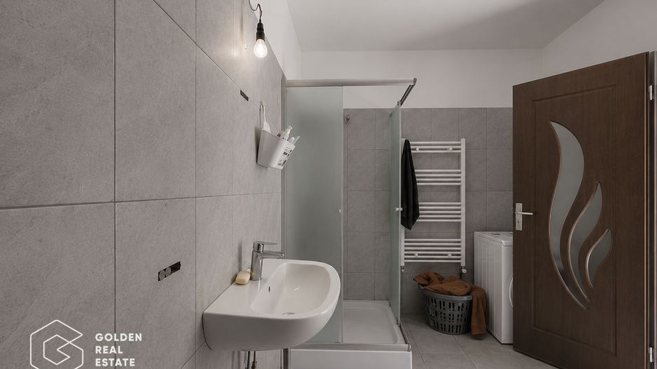 Casa cu teren de 1224 mp, localitatea Baratca - Poză 19