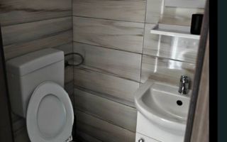 Vand camera camin 12 mp, Bularga, cu wc si dus, renovat complet, mobilat si utilat - Poză 5