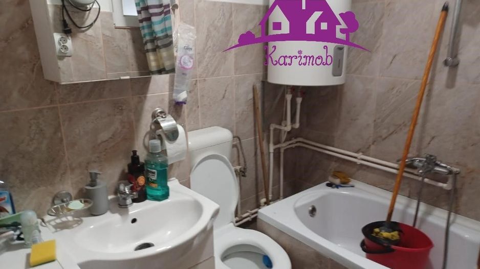 Casa la curte comuna in localitatea Nojorid - Poză 4