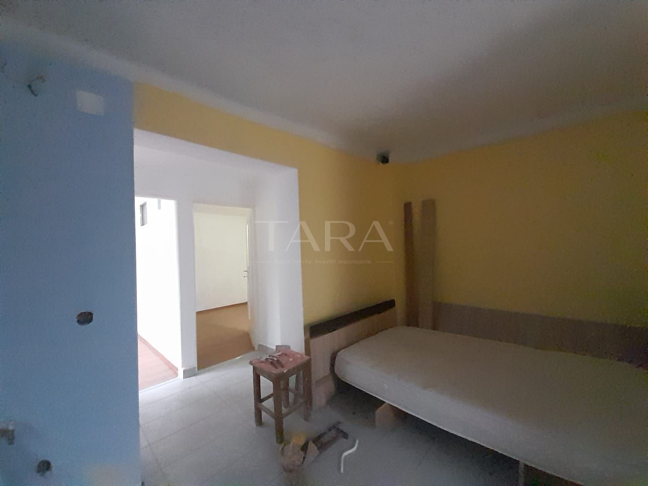 Casa cuplata cu 2 camere zona Plopilor - Poză 1