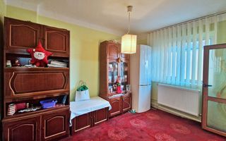 Vanzare casa cu teren 1800 mp, Pitesti str Bananai, la intrare - Poză 22