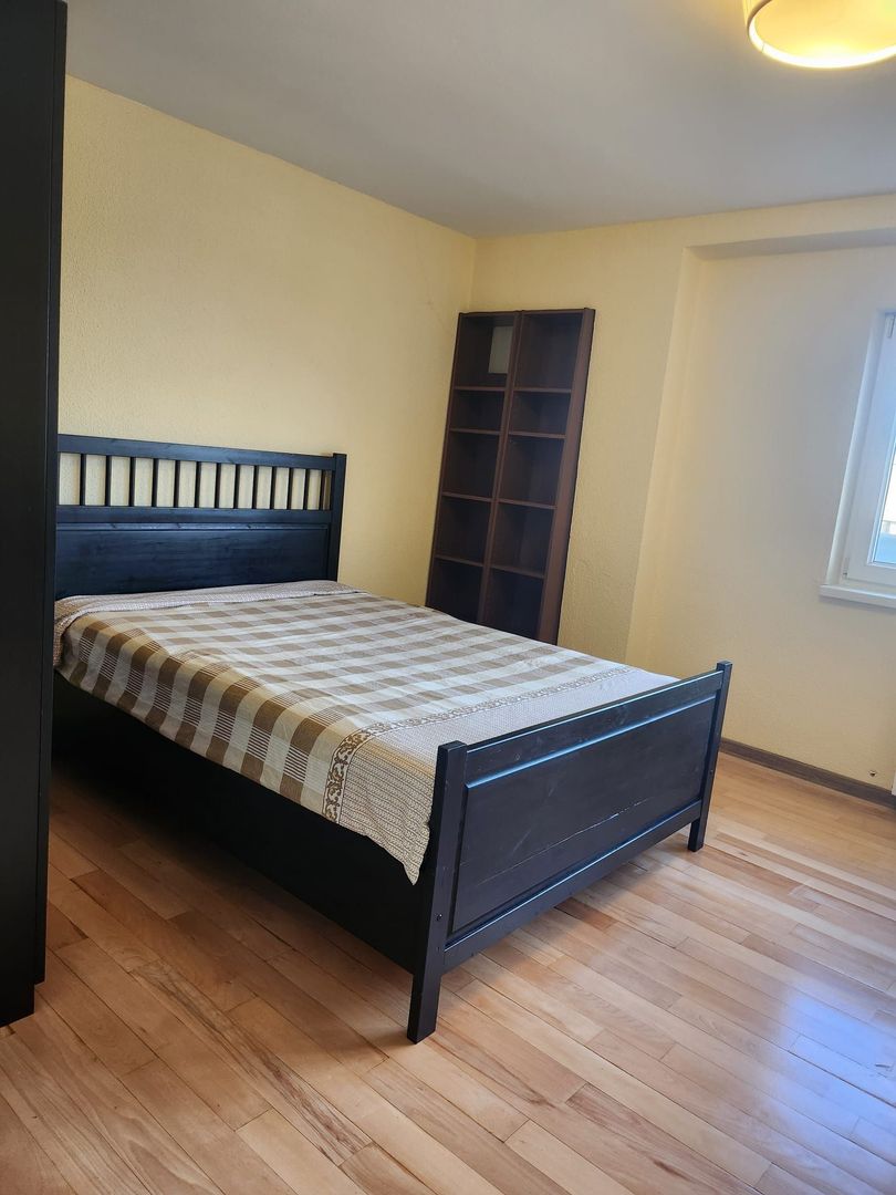 De Inchiriat Garsoniera Bd. Decebal  cu TERASA langa Rond Alba Iulia - Poză 3