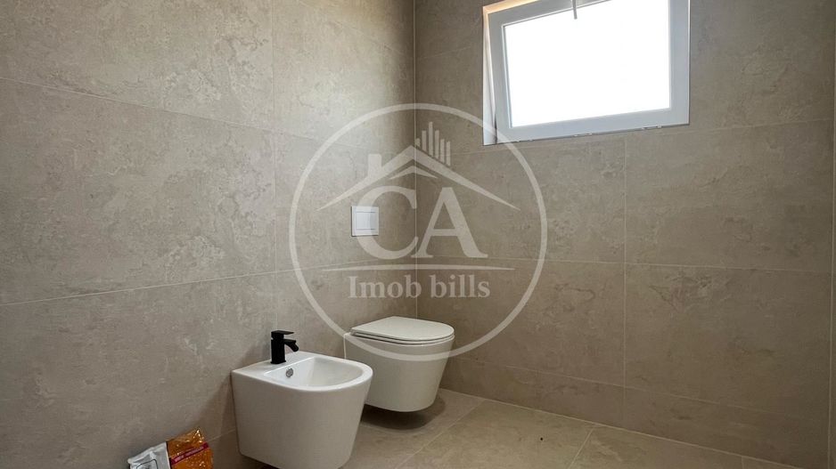 Casă de vânzare cu 4 camere în Santandrei , Bihor - Poză 9