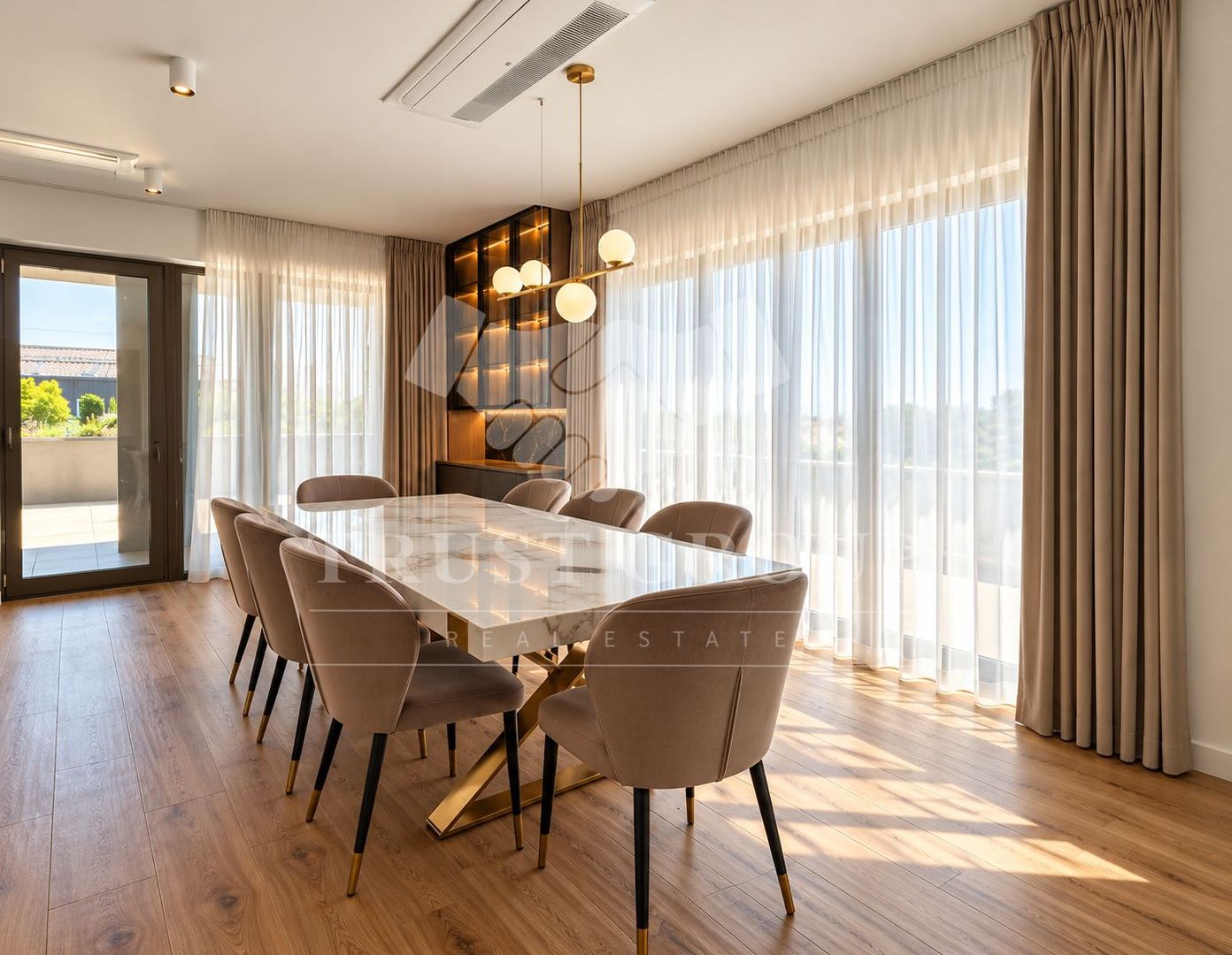 Apartament premium 5 camere Dacia | 176 mp utili+Terasa46mp| 2 locuri de parcare - Poză 4