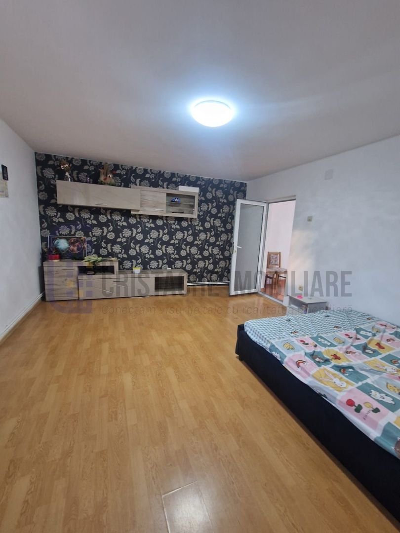 Casa individuala + curte | 5 camere | metrou 10 min. - Poză 1