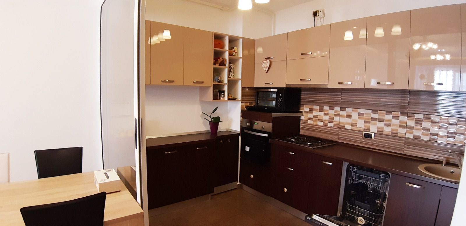 Apartament 3 camere | Tractorul | Isaran - Poză 4