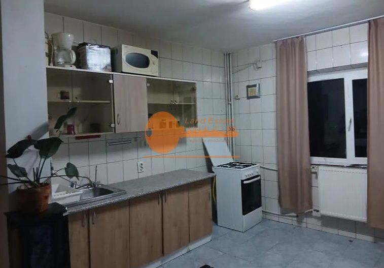 Apartament cu 3 camere in zona Nerva Traian - Poză 8