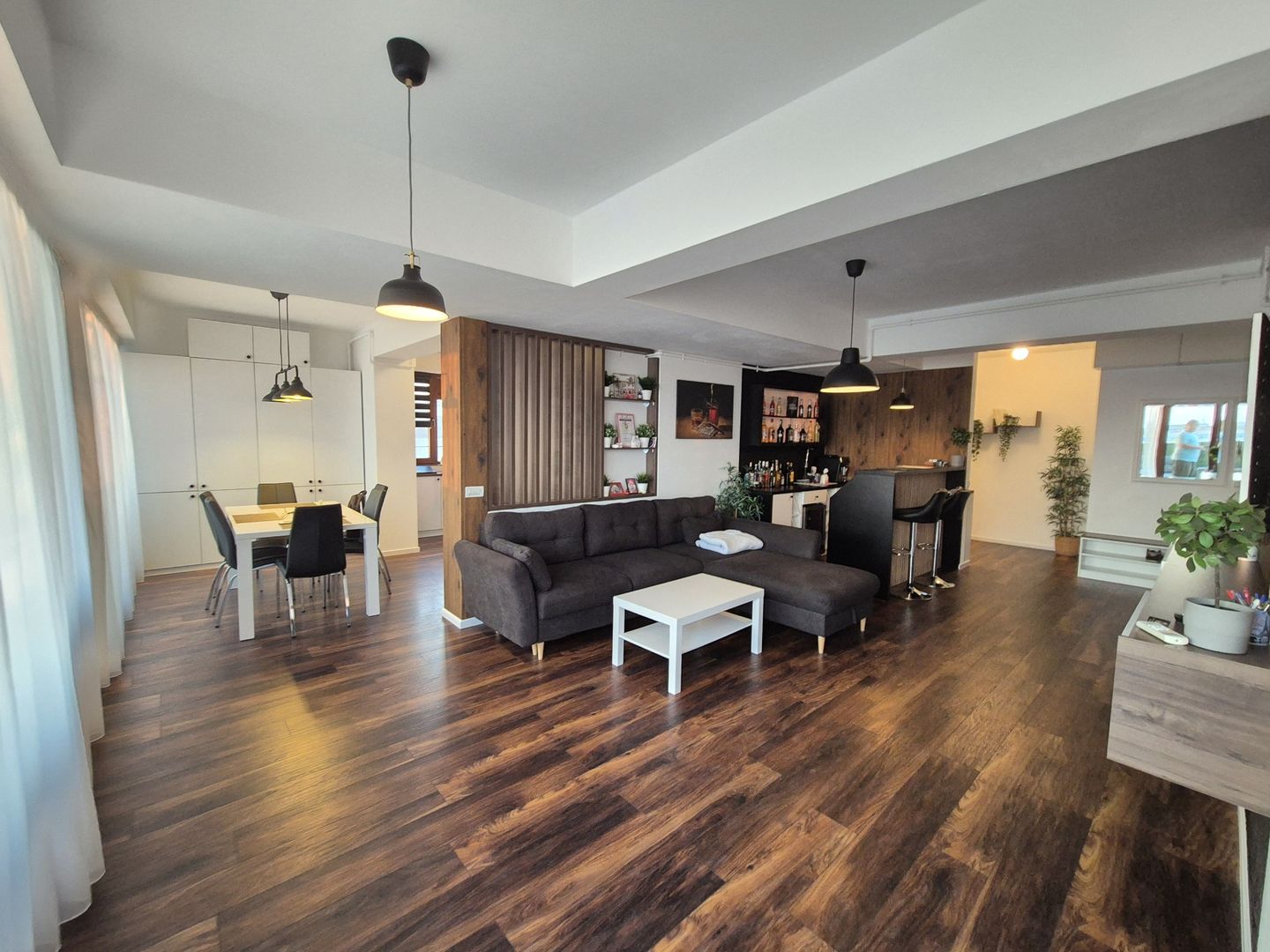 Penthouse 104,97 mp + 192,81 mp terase - piata Sudului - Poză 5