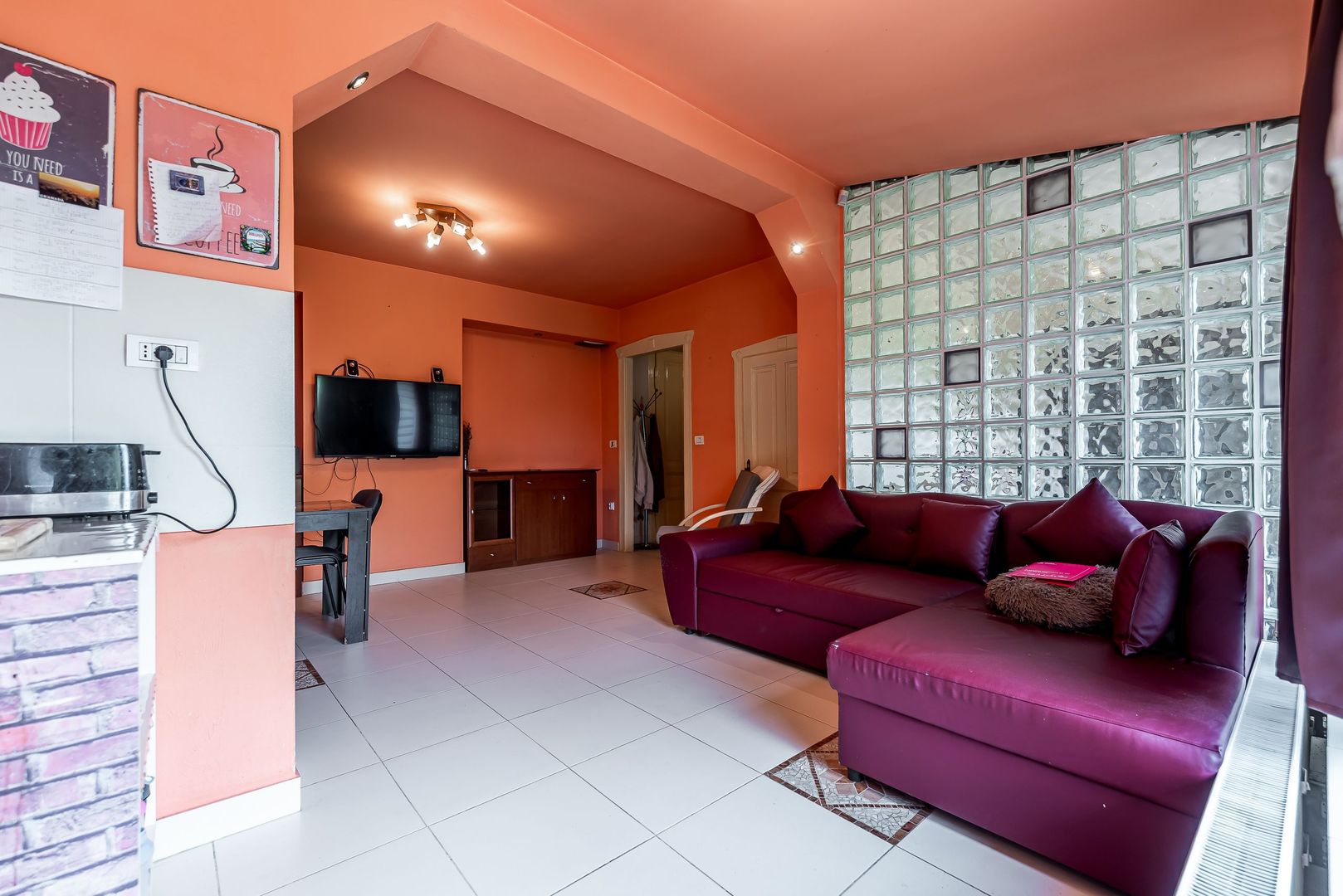 Casa Solida cu Mansarda in Zona Excelenta Parneava - Poză 7