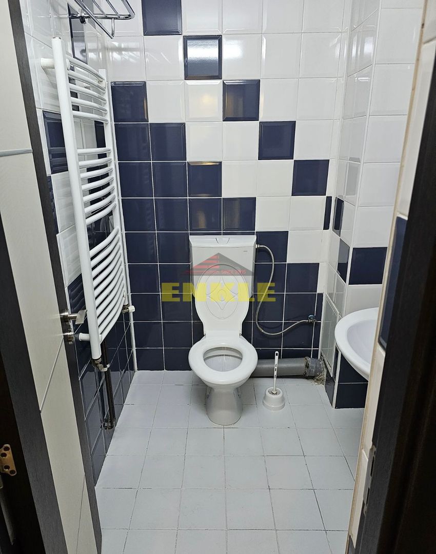 Închiriere spațiu comercial – Piața Mică - Poză 4