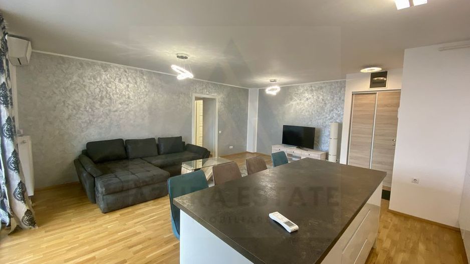 Apartament 3 camere 2 dormitoare 2 bai si balcon zona Strand - Poză 1