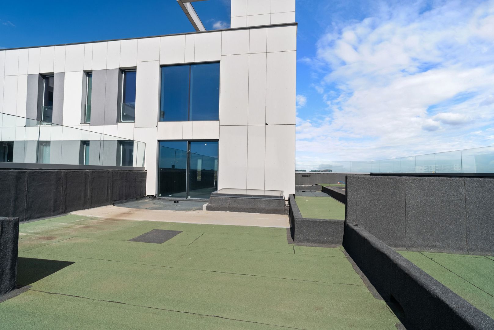 Penthouse 780 mp din Care 400 mp Terasa si 380 mp interiori Piscina - Poză 28
