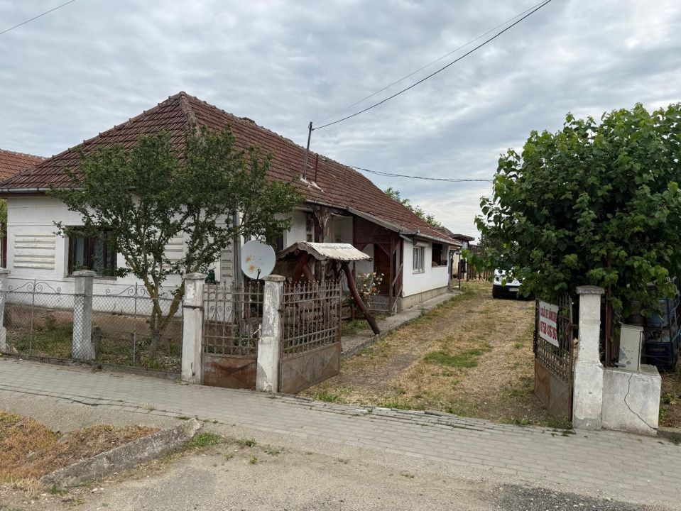 Casa de vânzare in Livada , Satu Mare - Poză 10