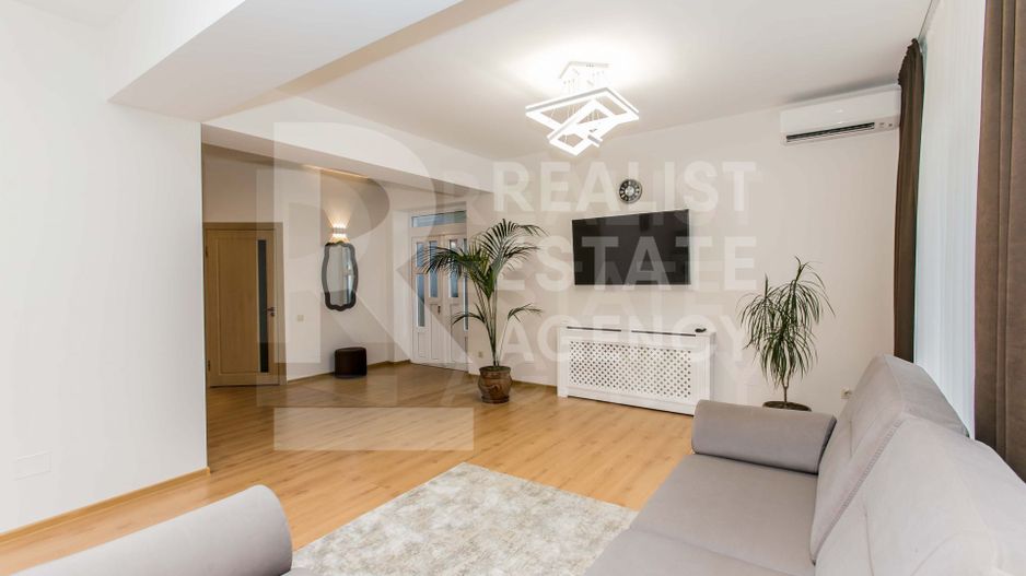 Chirie, casă, 3 nivele, 5 camere, str. Timiș, Centru - Poză 14